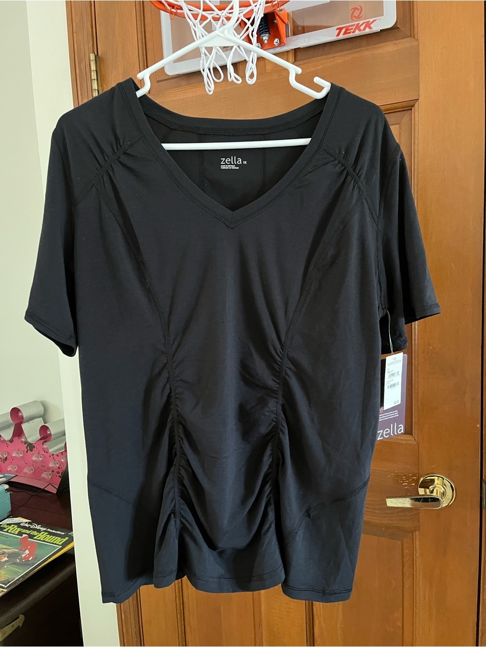 Zella Black V-Neck Short Sleeve Flex Fit Z Tee